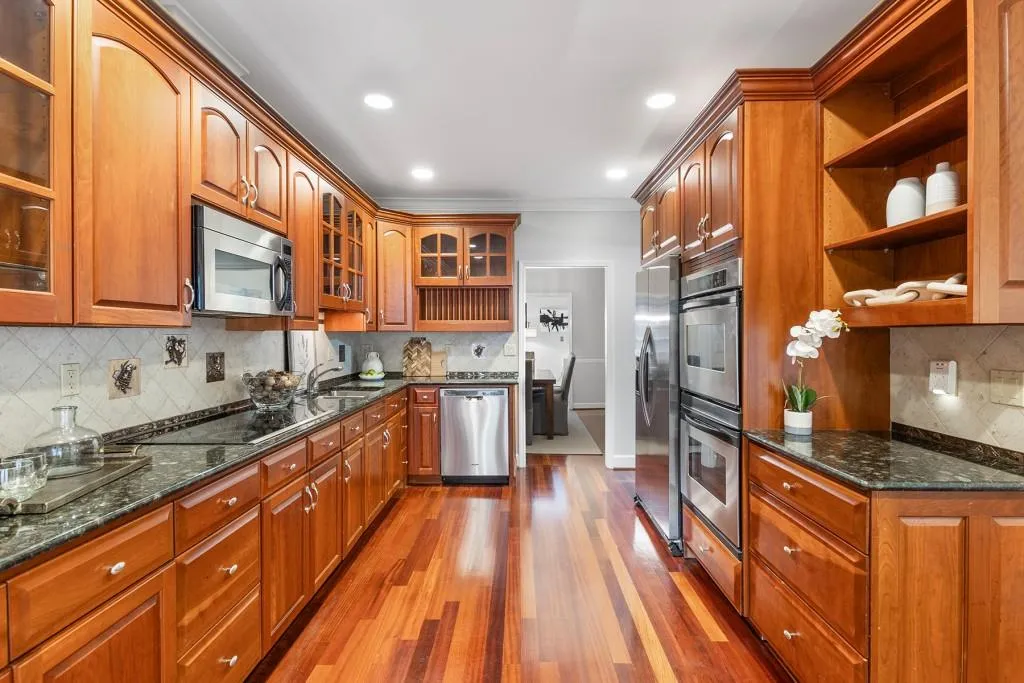 634 Jefferson Circle Ne, Sandy Springs, Georgia 30328, 3 Bedrooms Bedrooms, ,2 BathroomsBathrooms,Residential,Sold,634 Jefferson Circle Ne,7462266