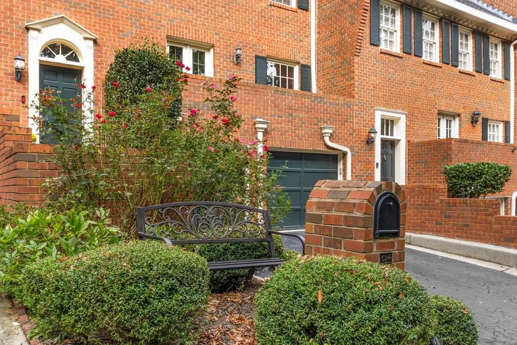 634 Jefferson Circle Ne, Sandy Springs, Georgia 30328, 3 Bedrooms Bedrooms, ,2 BathroomsBathrooms,Residential,Sold,634 Jefferson Circle Ne,7462266