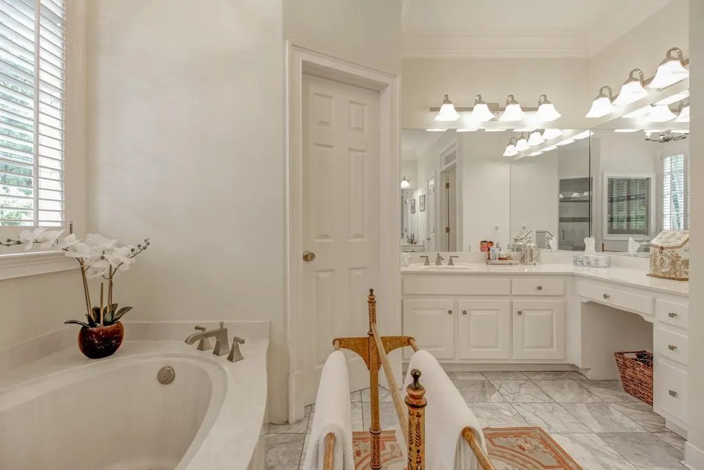 4999 Long Island Drive Nw, Sandy Springs, Georgia 30327, 5 Bedrooms Bedrooms, ,5 BathroomsBathrooms,Residential,Sold,4999 Long Island Drive Nw,5736500