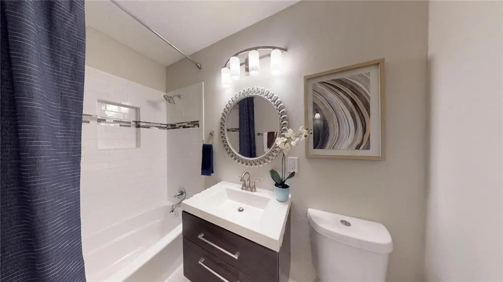 305 Winding River Drive Unit B, Atlanta, Georgia 30350, 3 Bedrooms Bedrooms, ,2 BathroomsBathrooms,Residential,Sold,305 Winding River Drive Unit B,6101365