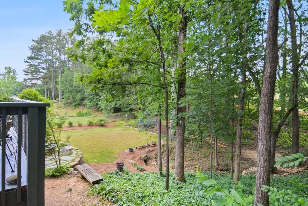 430 Riverhill Drive, Sandy Springs, Georgia 30328, 4 Bedrooms Bedrooms, ,4 BathroomsBathrooms,Residential,Sold,430 Riverhill Drive,6815142