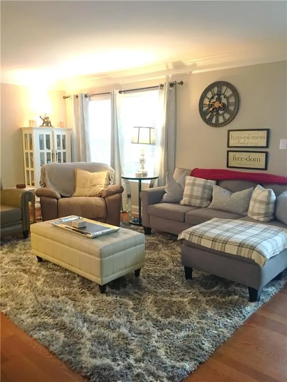 6980 Roswell Road Unit F5, Atlanta, Georgia 30328, 3 Bedrooms Bedrooms, ,2 BathroomsBathrooms,Residential,Sold,6980 Roswell Road Unit F5,5962084