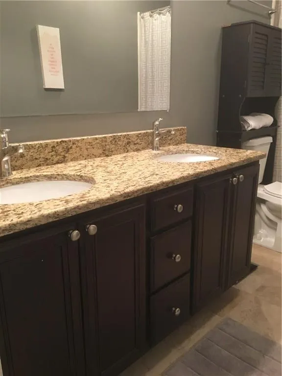 6980 Roswell Road Unit F5, Atlanta, Georgia 30328, 3 Bedrooms Bedrooms, ,2 BathroomsBathrooms,Residential,Sold,6980 Roswell Road Unit F5,5962084