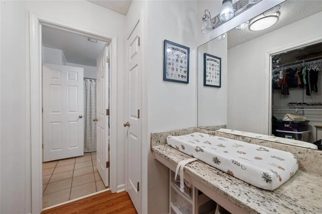 3655 Habersham Road Ne Unit B149, Atlanta, Georgia 30305, 2 Bedrooms Bedrooms, ,2 BathroomsBathrooms,Residential,Sold,3655 Habersham Road Ne Unit B149,7047395