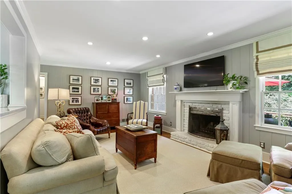 4608 Dalmer Road, Atlanta, Georgia 30342, 4 Bedrooms Bedrooms, ,3 BathroomsBathrooms,Residential,Sold,4608 Dalmer Road,6630023