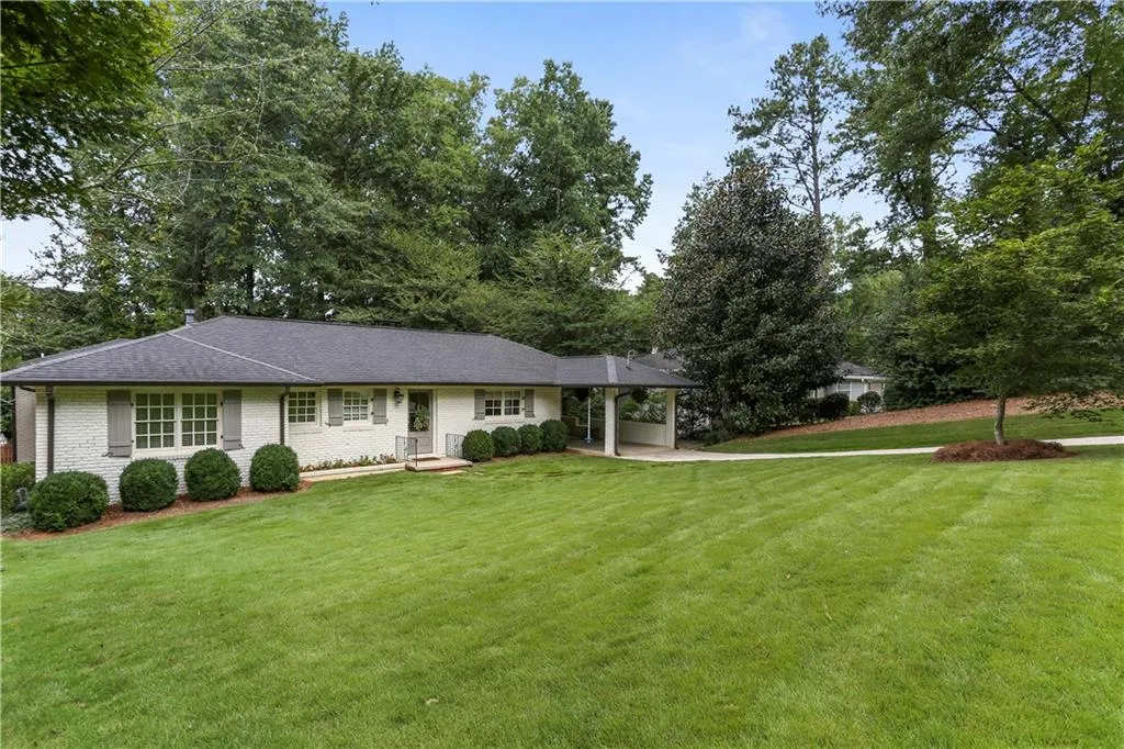 4608 Dalmer Road, Atlanta, Georgia 30342, 4 Bedrooms Bedrooms, ,3 BathroomsBathrooms,Residential,Sold,4608 Dalmer Road,6630023