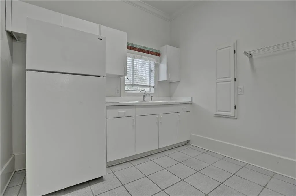 195 Helmsley Drive, Atlanta, Georgia 30327, 4 Bedrooms Bedrooms, ,4 BathroomsBathrooms,Residential,Sold,195 Helmsley Drive,5811579 195 Helmsley Drive, Atlanta, Georgia 30327, 4 Bedrooms Bedrooms, ,4 BathroomsBathrooms,Residential,Sold,195 Helmsley Drive,5811579