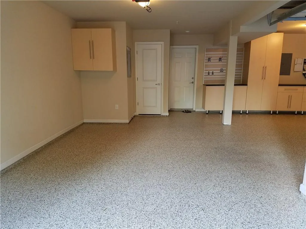 6459 Chariot Street, Atlanta, Georgia 30328, 3 Bedrooms Bedrooms, ,3 BathroomsBathrooms,Residential,For Sale,6459 Chariot Street,7629998