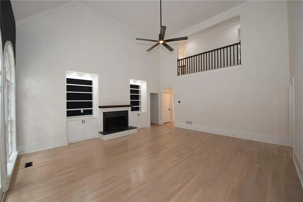 4475 Crestwicke Pointe, Sandy Springs, Georgia 30319, 5 Bedrooms Bedrooms, ,4 BathroomsBathrooms,Residential,Sold,4475 Crestwicke Pointe,7104565