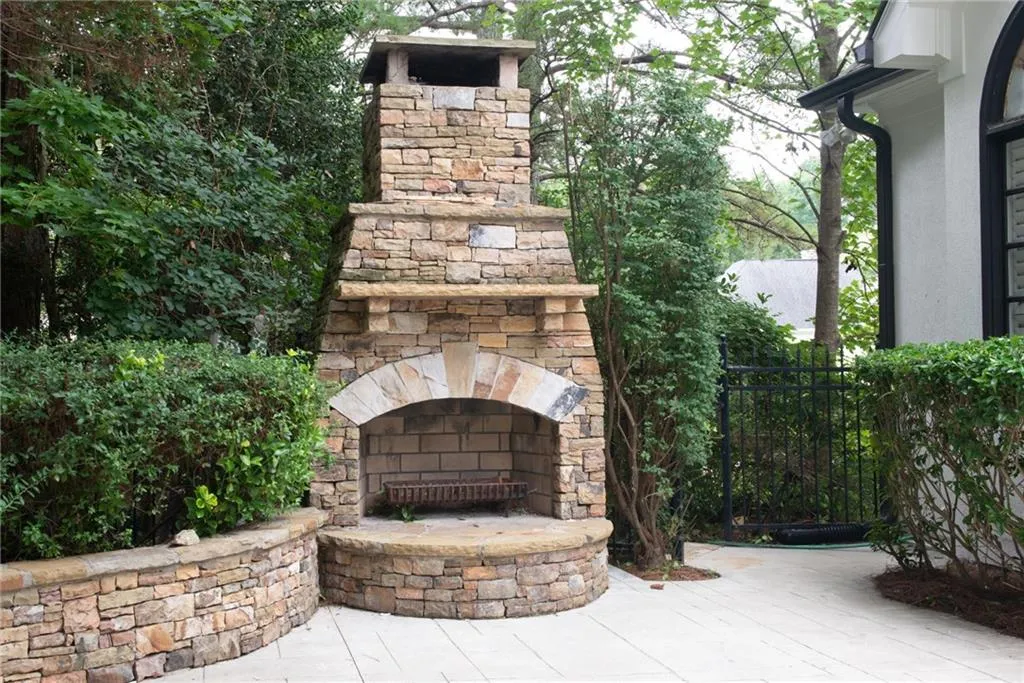 4475 Crestwicke Pointe, Sandy Springs, Georgia 30319, 5 Bedrooms Bedrooms, ,4 BathroomsBathrooms,Residential,Sold,4475 Crestwicke Pointe,7104565