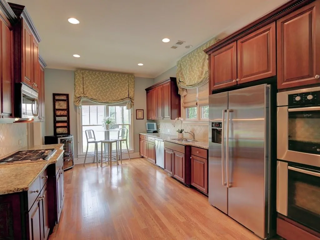 236 Mount Vernon Cove, Sandy Springs, Georgia 30328, 5 Bedrooms Bedrooms, ,5 BathroomsBathrooms,Residential,Sold,236 Mount Vernon Cove,5684044