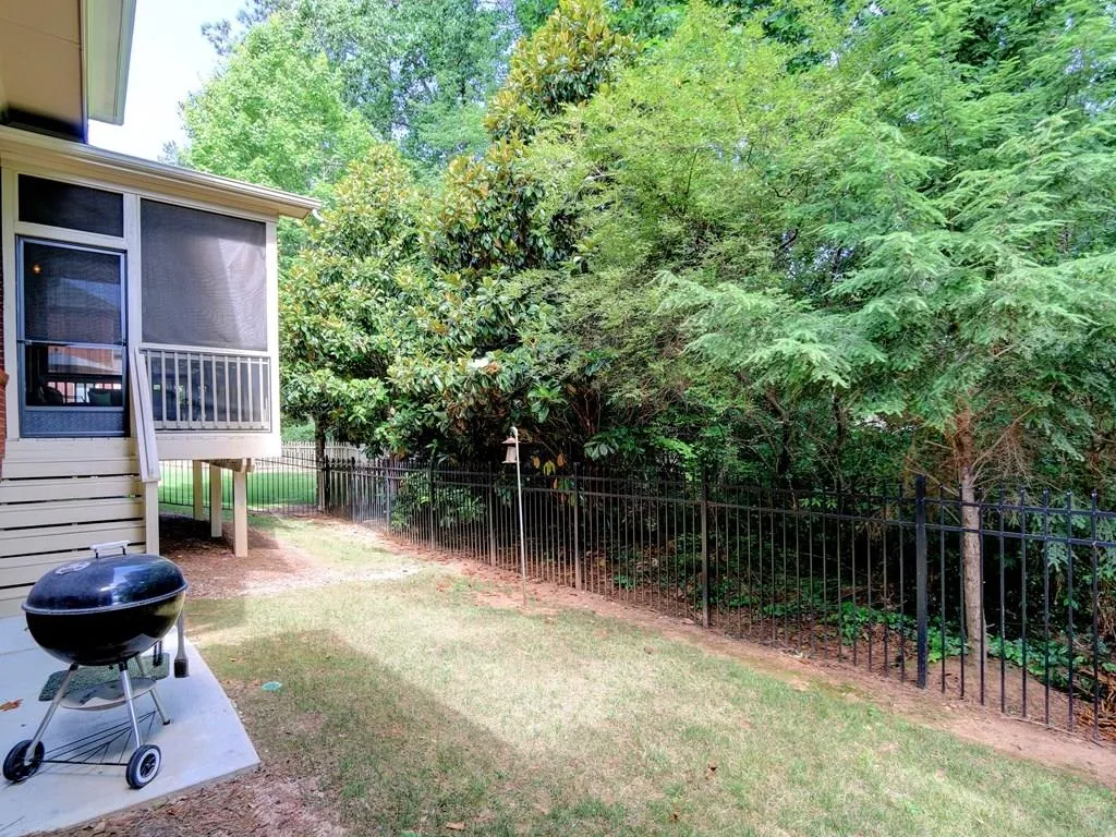 236 Mount Vernon Cove, Sandy Springs, Georgia 30328, 5 Bedrooms Bedrooms, ,5 BathroomsBathrooms,Residential,Sold,236 Mount Vernon Cove,5684044