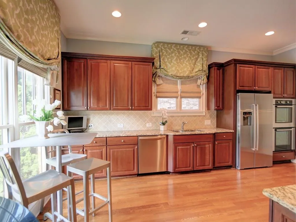 236 Mount Vernon Cove, Sandy Springs, Georgia 30328, 5 Bedrooms Bedrooms, ,5 BathroomsBathrooms,Residential,Sold,236 Mount Vernon Cove,5684044