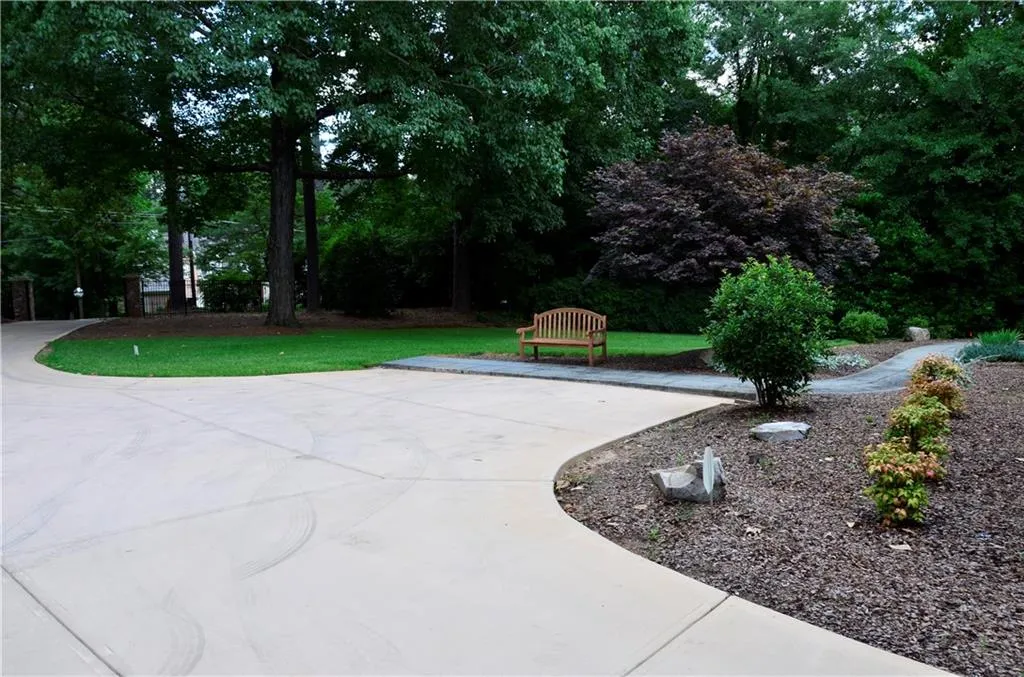 98 Mount Paran Road, Sandy Springs, Georgia 30327, 4 Bedrooms Bedrooms, ,4 BathroomsBathrooms,Residential,Sold,98 Mount Paran Road,6570957