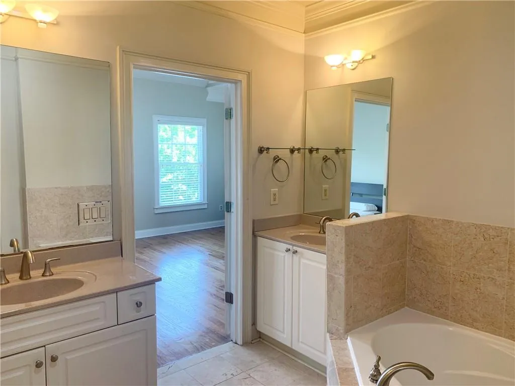 1035 Pearl Point, Atlanta, Georgia 30328, 4 Bedrooms Bedrooms, ,3 BathroomsBathrooms,Residential,Sold,1035 Pearl Point,7100568