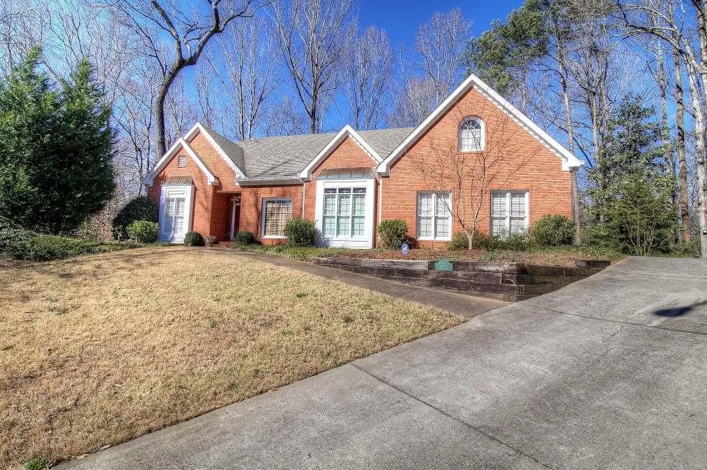 230 Wessex Court, Sandy Springs, Georgia 30328, 4 Bedrooms Bedrooms, ,3 BathroomsBathrooms,Residential,Sold,230 Wessex Court,5647582