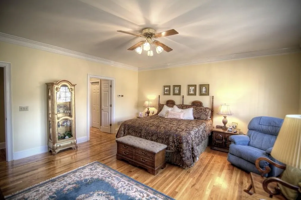 230 Wessex Court, Sandy Springs, Georgia 30328, 4 Bedrooms Bedrooms, ,3 BathroomsBathrooms,Residential,Sold,230 Wessex Court,5647582