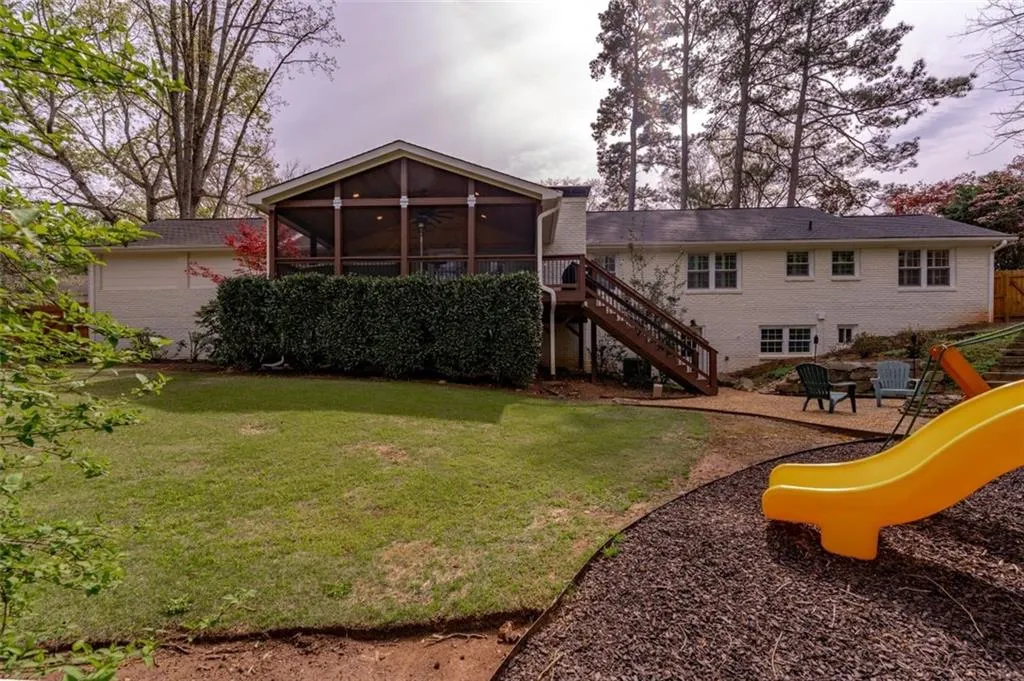 450 Glencourtney Drive, Atlanta, Georgia 30328, 5 Bedrooms Bedrooms, ,3 BathroomsBathrooms,Residential,Sold,450 Glencourtney Drive,7194815
