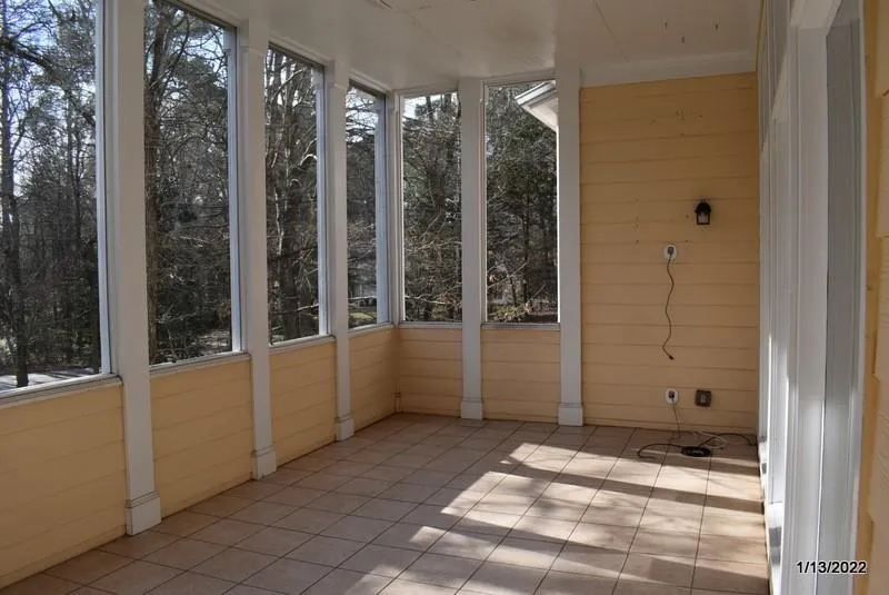 1195 Spalding Drive, Sandy Springs, Georgia 30350, 4 Bedrooms Bedrooms, ,3 BathroomsBathrooms,Residential,Sold,1195 Spalding Drive,7005376