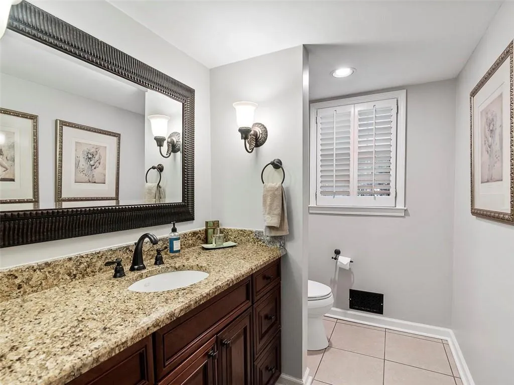 6275 River Overlook Drive, Sandy Springs, Georgia 30328, 4 Bedrooms Bedrooms, ,2 BathroomsBathrooms,Residential,Sold,6275 River Overlook Drive,6934715