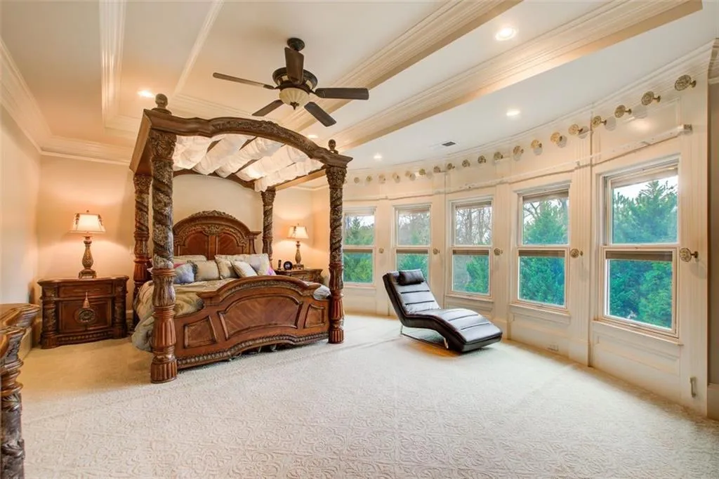 810 Glengate Place, Sandy Springs, Georgia 30328, 5 Bedrooms Bedrooms, ,5 BathroomsBathrooms,Residential,Sold,810 Glengate Place,7158964