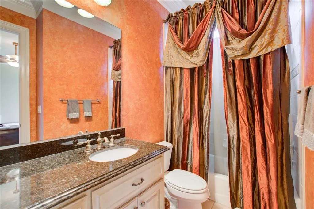 810 Glengate Place, Sandy Springs, Georgia 30328, 5 Bedrooms Bedrooms, ,5 BathroomsBathrooms,Residential,Sold,810 Glengate Place,7158964