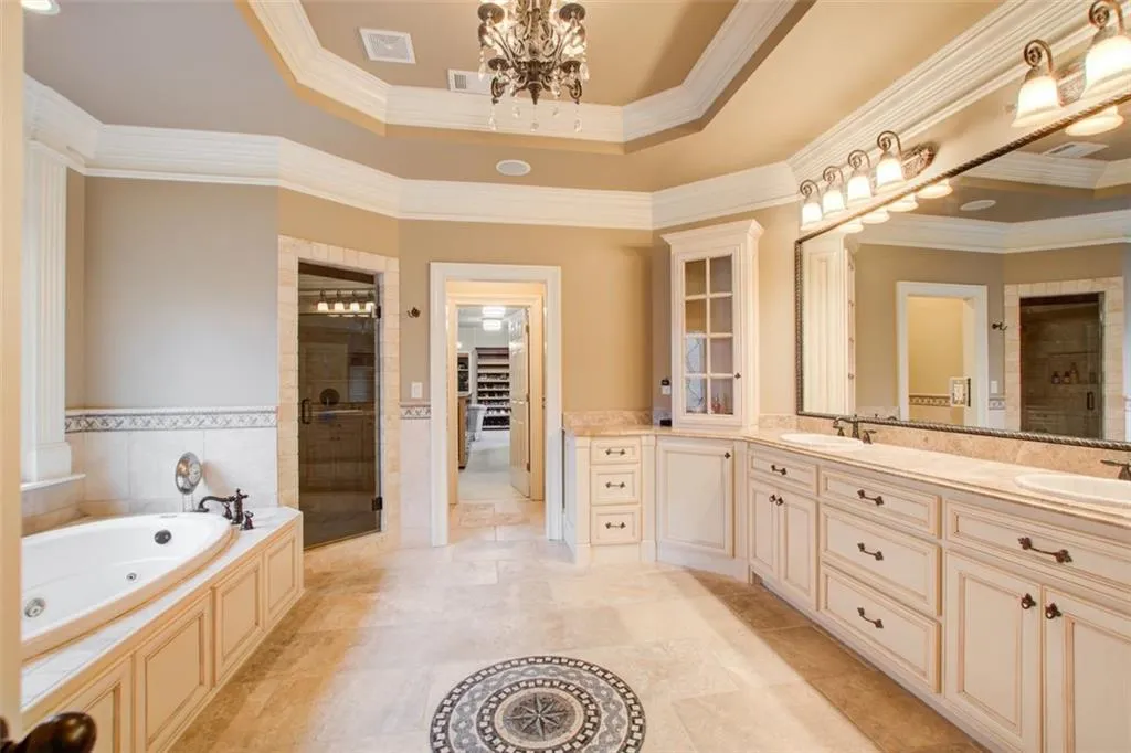 810 Glengate Place, Sandy Springs, Georgia 30328, 5 Bedrooms Bedrooms, ,5 BathroomsBathrooms,Residential,Sold,810 Glengate Place,7158964
