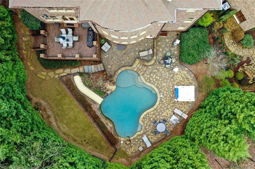 810 Glengate Place, Sandy Springs, Georgia 30328, 5 Bedrooms Bedrooms, ,5 BathroomsBathrooms,Residential,Sold,810 Glengate Place,7158964