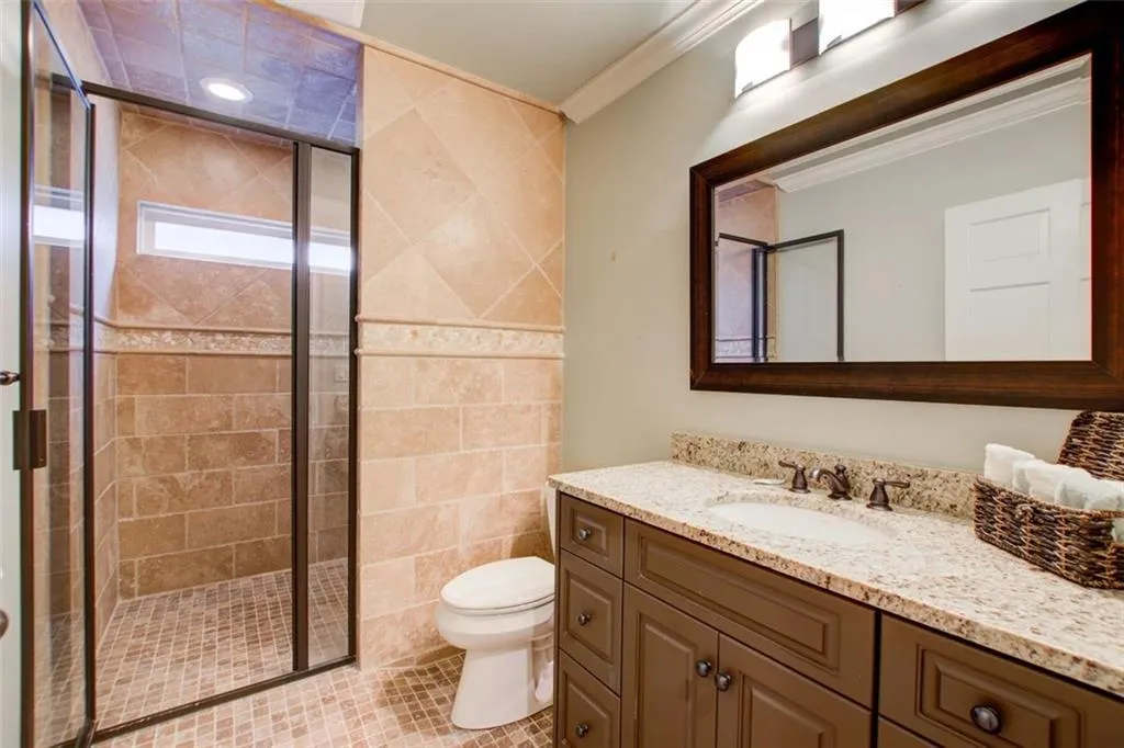 810 Glengate Place, Sandy Springs, Georgia 30328, 5 Bedrooms Bedrooms, ,5 BathroomsBathrooms,Residential,Sold,810 Glengate Place,7158964