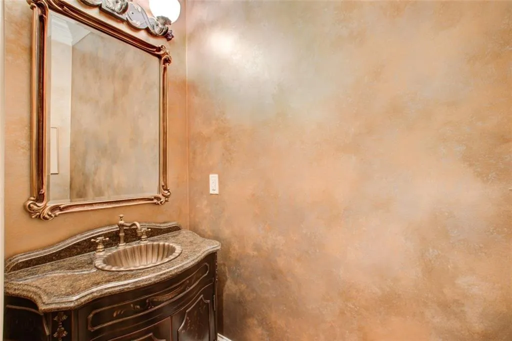 810 Glengate Place, Sandy Springs, Georgia 30328, 5 Bedrooms Bedrooms, ,5 BathroomsBathrooms,Residential,Sold,810 Glengate Place,7158964