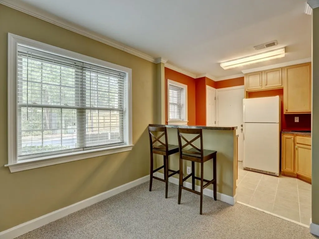 430 Lindbergh Drive Unit A5, Atlanta, Georgia 30305, 1 Bedroom Bedrooms, ,1 BathroomBathrooms,Residential,Sold,430 Lindbergh Drive Unit A5,5835152