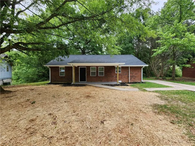 723 W Creek Circle, Monroe, Georgia 30655