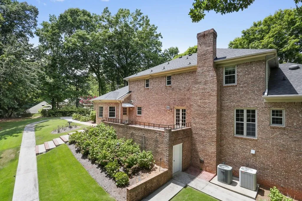 125 Habersham Waters Court, Sandy Springs, Georgia 30350, 4 Bedrooms Bedrooms, ,3 BathroomsBathrooms,Residential,Sold,125 Habersham Waters Court,5723196