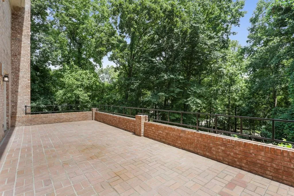 125 Habersham Waters Court, Sandy Springs, Georgia 30350, 4 Bedrooms Bedrooms, ,3 BathroomsBathrooms,Residential,Sold,125 Habersham Waters Court,5723196