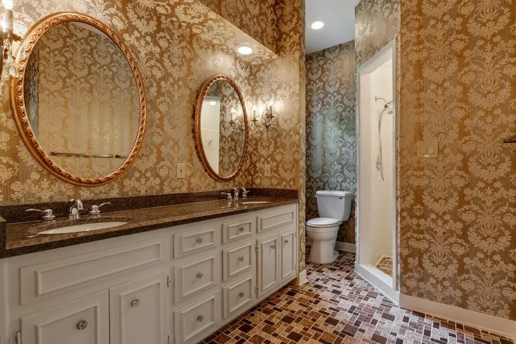 125 Habersham Waters Court, Sandy Springs, Georgia 30350, 4 Bedrooms Bedrooms, ,3 BathroomsBathrooms,Residential,Sold,125 Habersham Waters Court,5723196