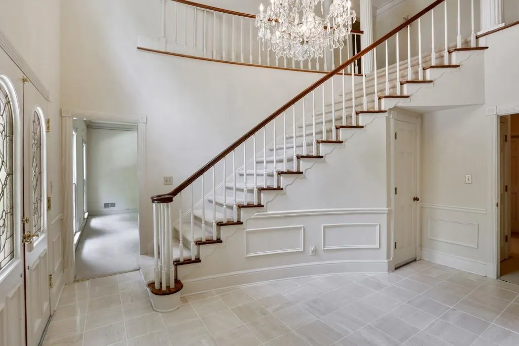 125 Habersham Waters Court, Sandy Springs, Georgia 30350, 4 Bedrooms Bedrooms, ,3 BathroomsBathrooms,Residential,Sold,125 Habersham Waters Court,5723196