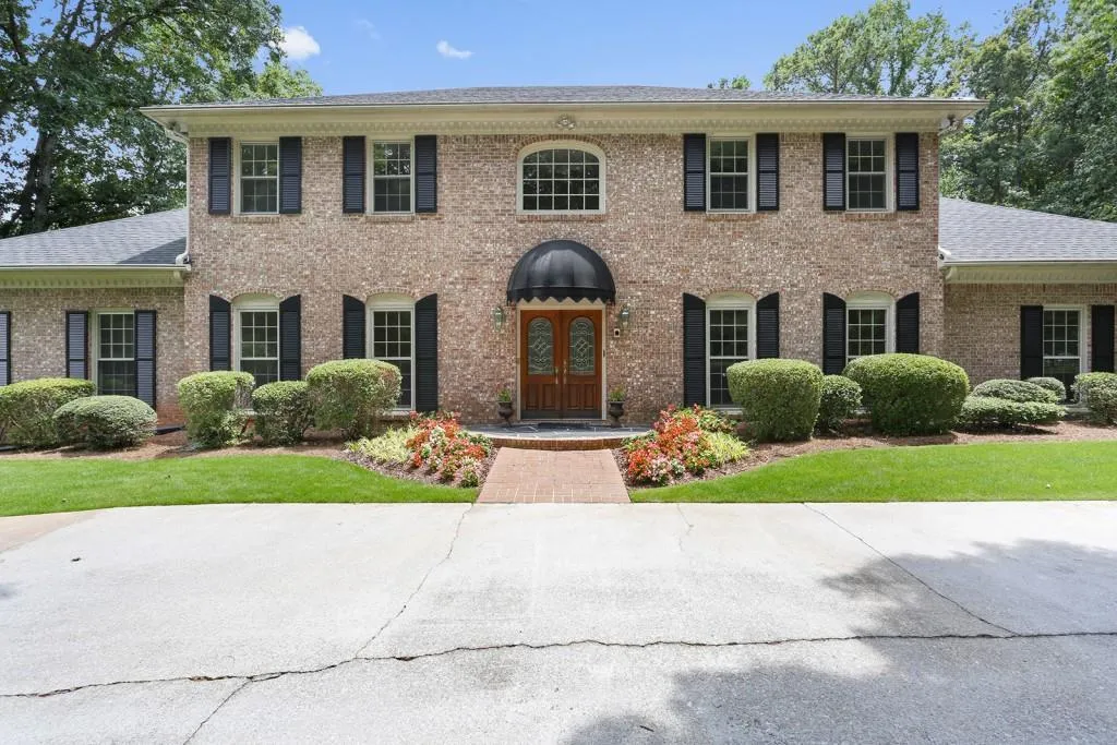 125 Habersham Waters Court, Sandy Springs, Georgia 30350, 4 Bedrooms Bedrooms, ,3 BathroomsBathrooms,Residential,Sold,125 Habersham Waters Court,5723196