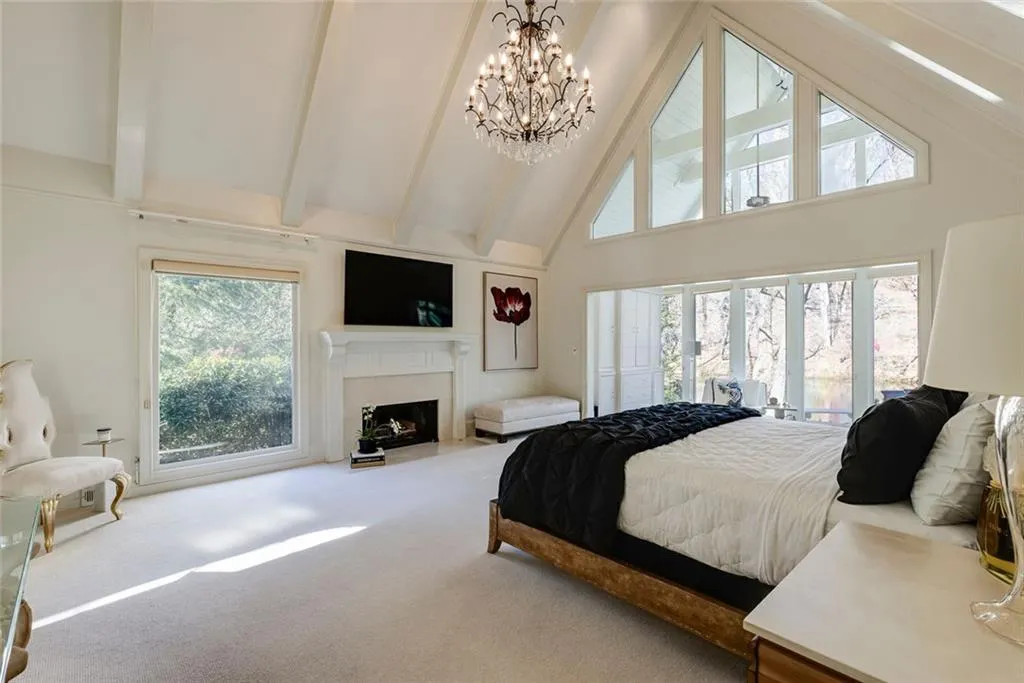 325 Riverhall Court, Sandy Springs, Georgia 30350, 5 Bedrooms Bedrooms, ,4 BathroomsBathrooms,Residential,For Sale,325 Riverhall Court,7699479