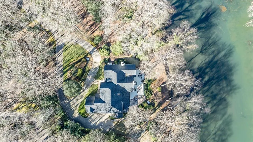 325 Riverhall Court, Sandy Springs, Georgia 30350, 5 Bedrooms Bedrooms, ,4 BathroomsBathrooms,Residential,For Sale,325 Riverhall Court,7699479