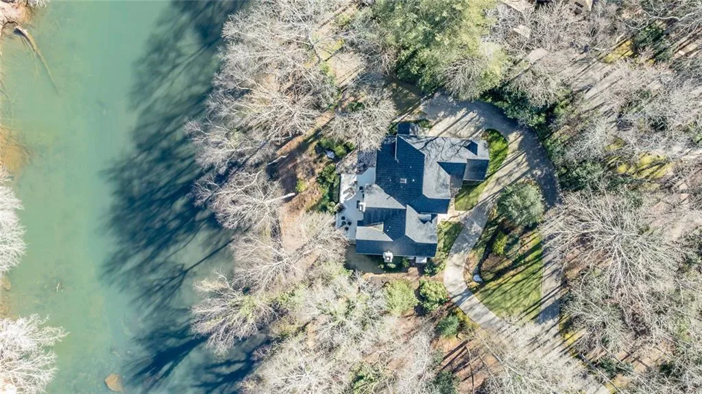 325 Riverhall Court, Sandy Springs, Georgia 30350, 5 Bedrooms Bedrooms, ,4 BathroomsBathrooms,Residential,For Sale,325 Riverhall Court,7699479