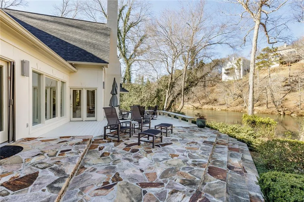 325 Riverhall Court, Sandy Springs, Georgia 30350, 5 Bedrooms Bedrooms, ,4 BathroomsBathrooms,Residential,For Sale,325 Riverhall Court,7699479