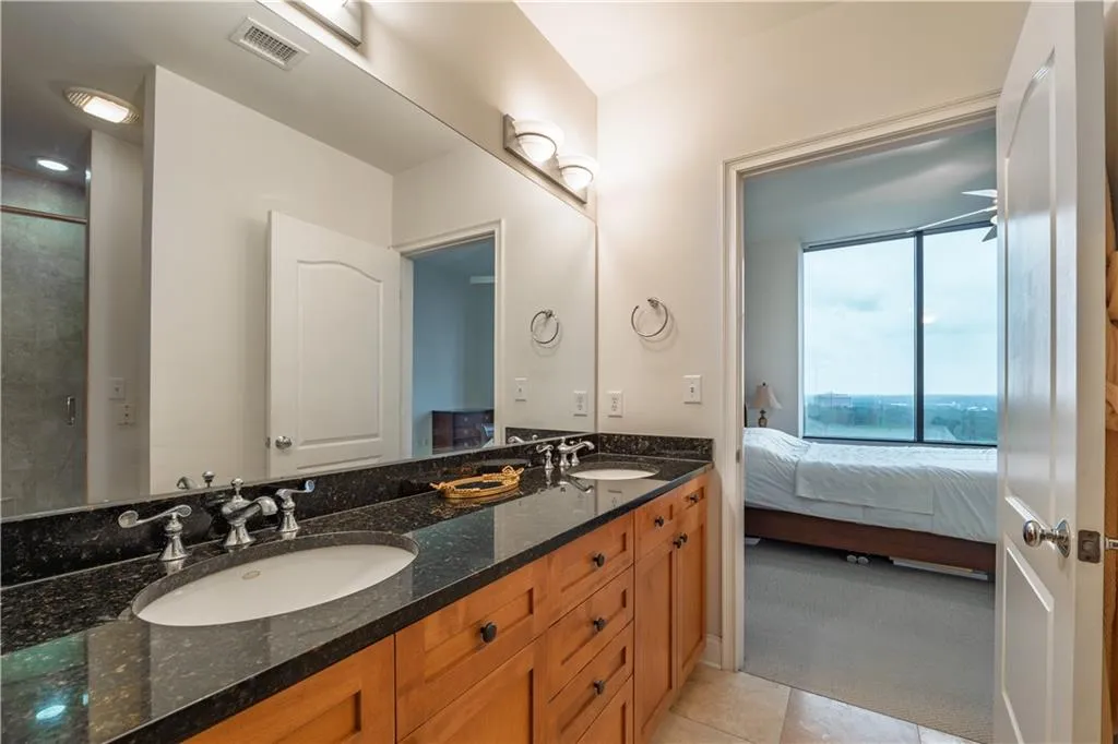 2828 Peachtree Road Nw Unit 1501, Atlanta, Georgia 30305, 2 Bedrooms Bedrooms, 0 ,2 BathroomsBathrooms,Residential,For Sale,2828 Peachtree Road Nw Unit 1501,7714884