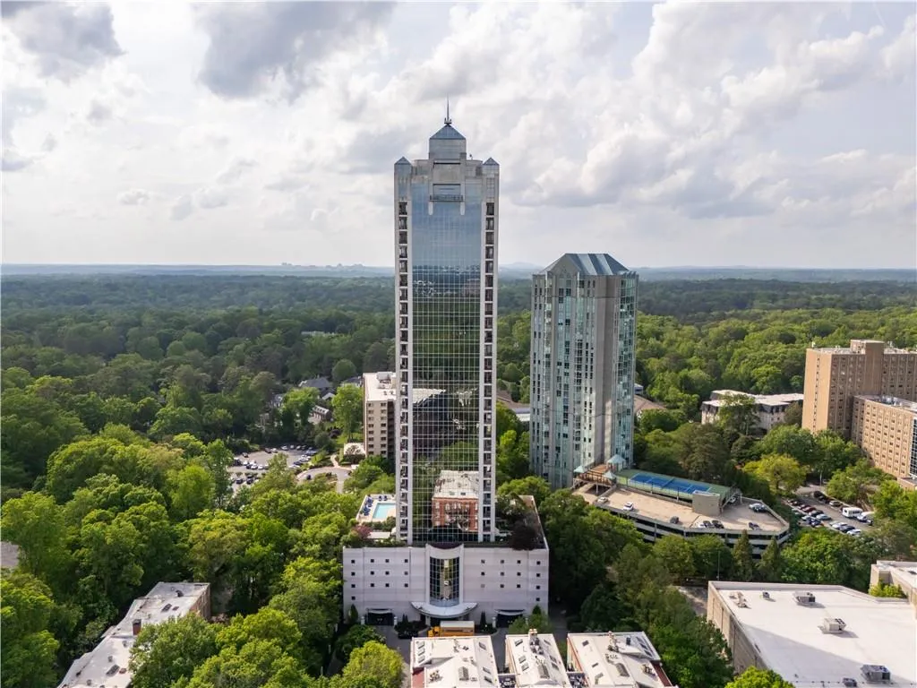 2828 Peachtree Road Nw Unit 1501, Atlanta, Georgia 30305, 2 Bedrooms Bedrooms, 0 ,2 BathroomsBathrooms,Residential,For Sale,2828 Peachtree Road Nw Unit 1501,7714884
