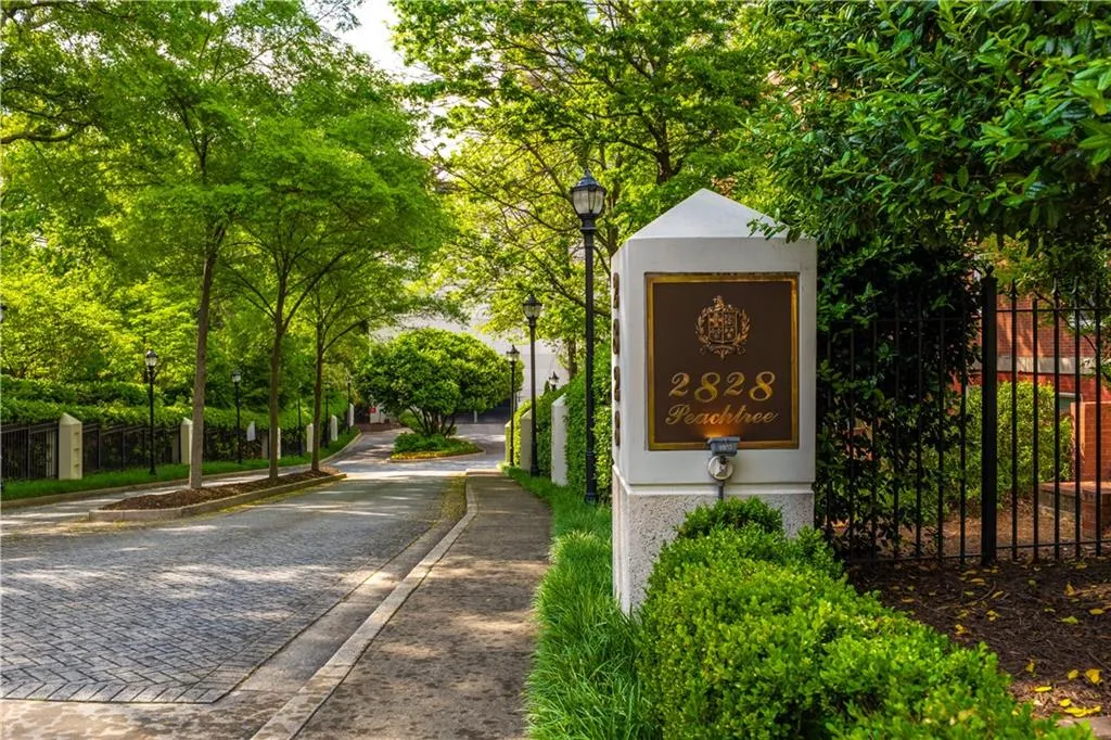 2828 Peachtree Road Nw Unit 1501, Atlanta, Georgia 30305, 2 Bedrooms Bedrooms, 0 ,2 BathroomsBathrooms,Residential,For Sale,2828 Peachtree Road Nw Unit 1501,7714884