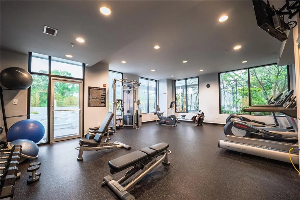 2828 Peachtree Road Nw Unit 1501, Atlanta, Georgia 30305, 2 Bedrooms Bedrooms, 0 ,2 BathroomsBathrooms,Residential,For Sale,2828 Peachtree Road Nw Unit 1501,7714884