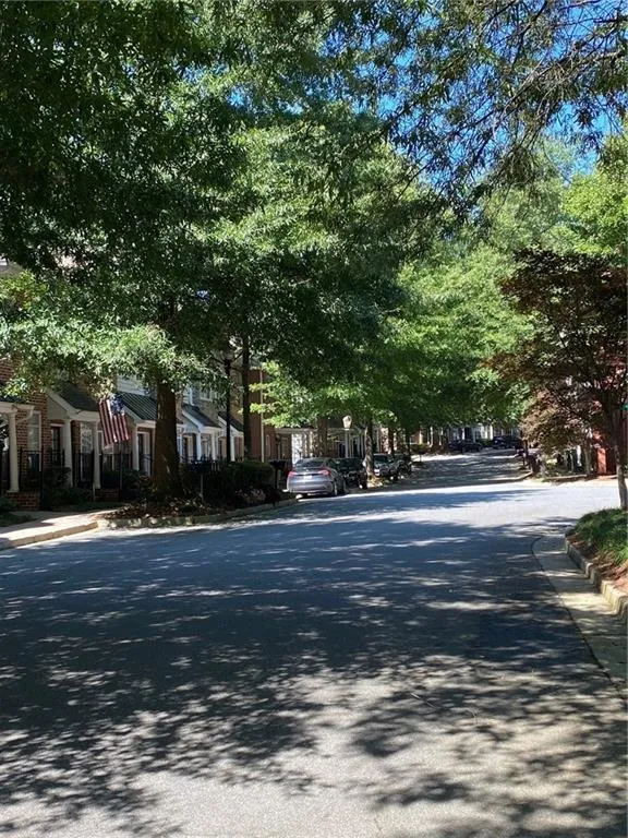 1171 Glenridge Place, Atlanta, Georgia 30342, 1 Bedroom Bedrooms, ,1 BathroomBathrooms,Residential,Sold,1171 Glenridge Place,6937635