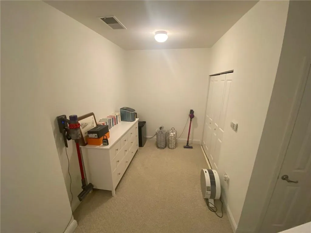 1171 Glenridge Place, Atlanta, Georgia 30342, 1 Bedroom Bedrooms, ,1 BathroomBathrooms,Residential,Sold,1171 Glenridge Place,6937635