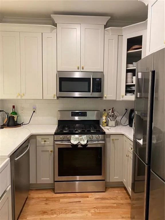 1171 Glenridge Place, Atlanta, Georgia 30342, 1 Bedroom Bedrooms, ,1 BathroomBathrooms,Residential,Sold,1171 Glenridge Place,6937635