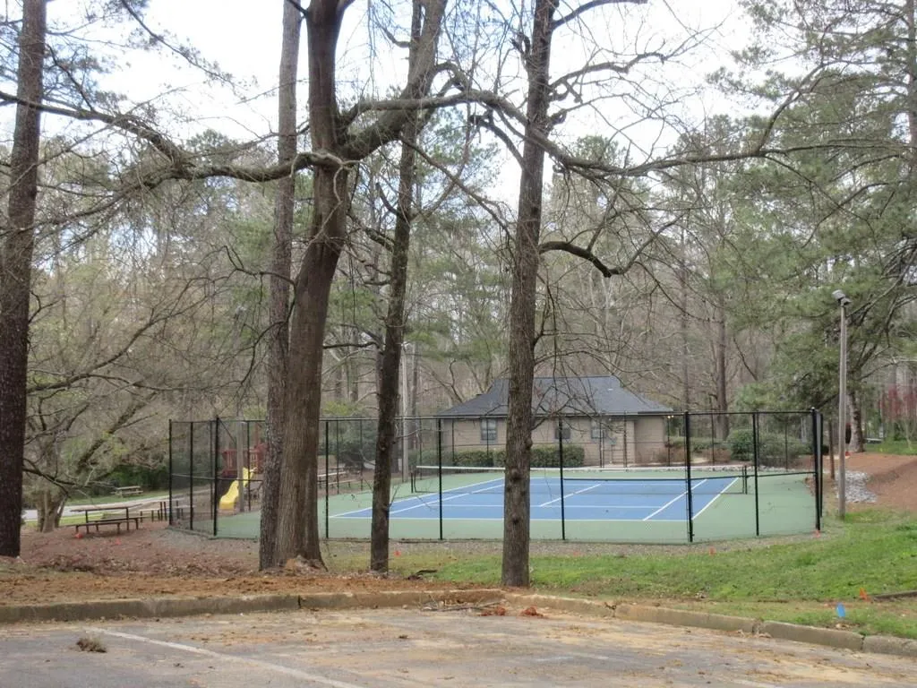 9400 Roberts Drive Unit 7k, Sandy Springs, Georgia 30350, 2 Bedrooms Bedrooms, ,2 BathroomsBathrooms,Residential,Sold,9400 Roberts Drive Unit 7k,5983549