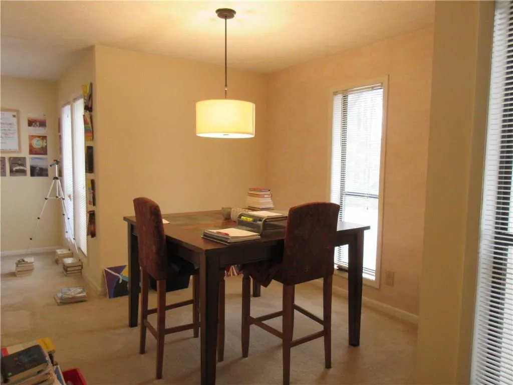 9400 Roberts Drive Unit 7k, Sandy Springs, Georgia 30350, 2 Bedrooms Bedrooms, ,2 BathroomsBathrooms,Residential,Sold,9400 Roberts Drive Unit 7k,5983549